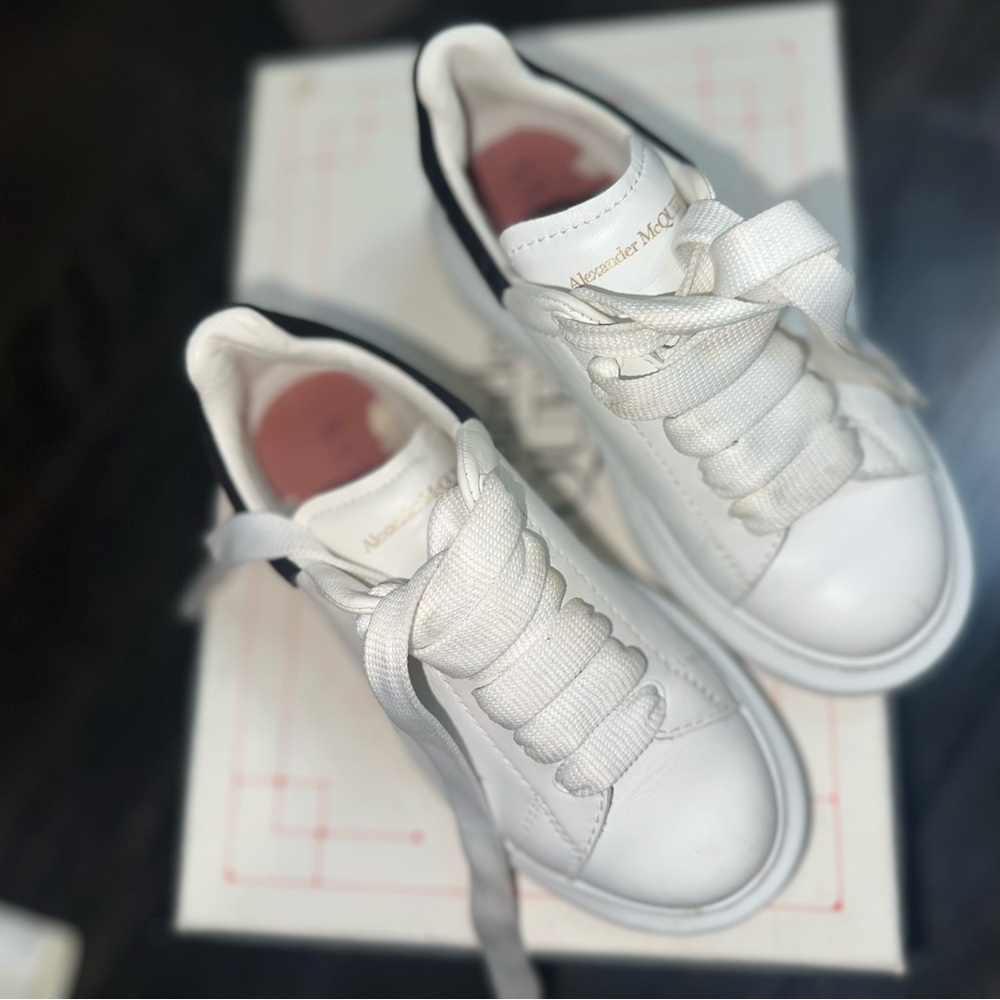 Alexander McQueen unisex shoe kids